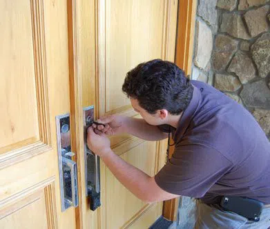 Verona Locksmith Service Verona, PA 412-533-9238 - 10a-House-Locksmith