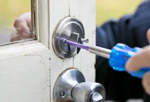 Verona Locksmith Service Verona, PA 412-533-9238 - 14a-Change-Locks